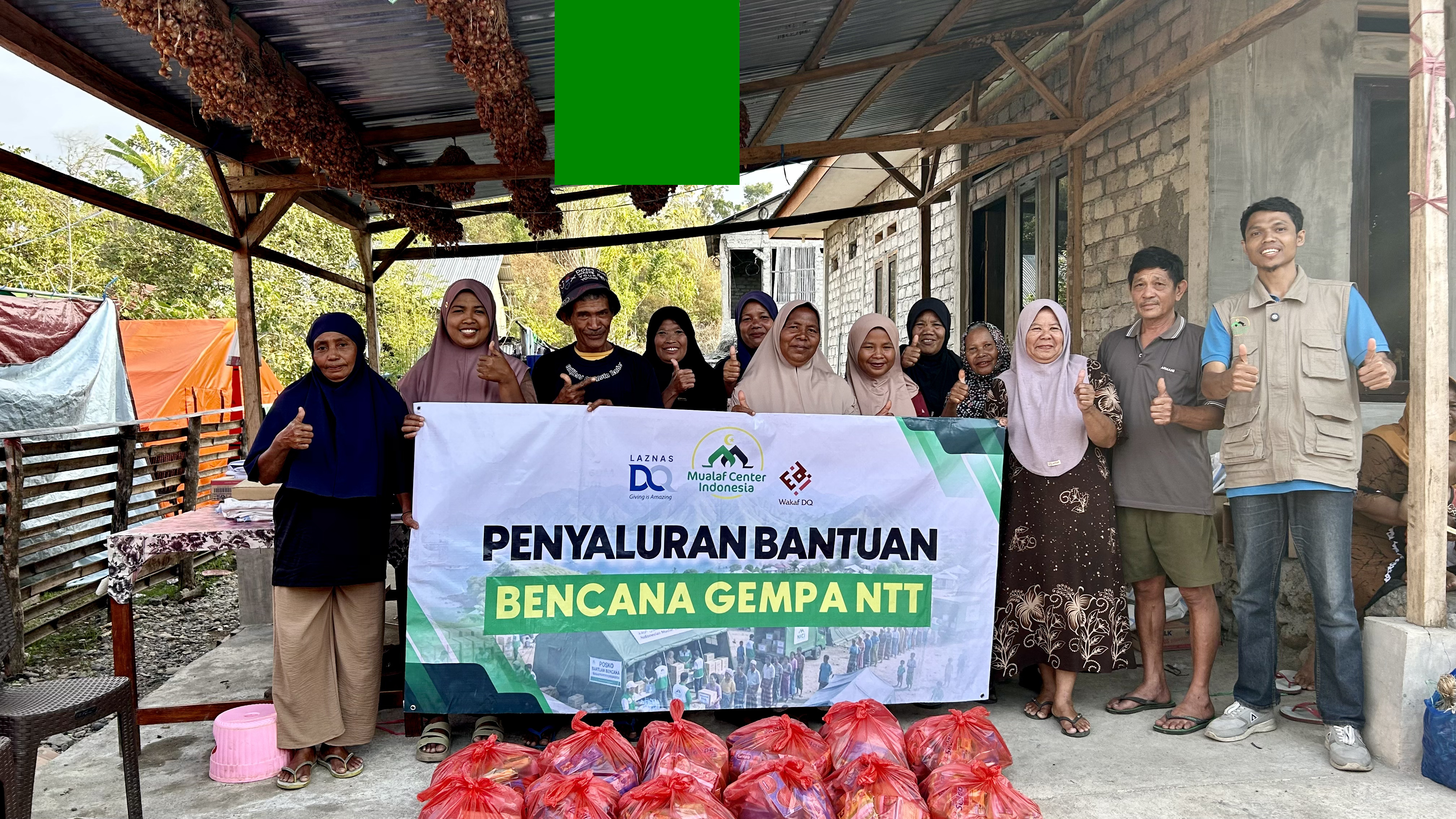 Wakaf Dompet Al-Qur’an Indonesia Salurkan Bantuan untuk 150 KK Terdampak Gempa di Ende